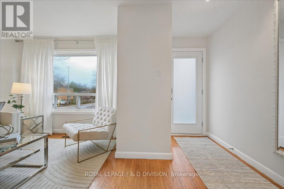 51 Skylark Road, Toronto, Ontario  M6S 4M5 - Photo 4 - W12984788