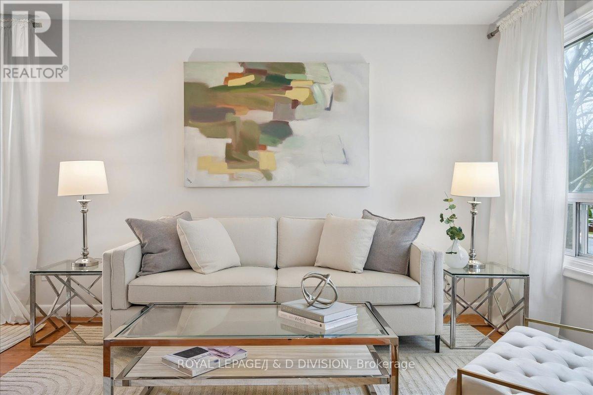 51 Skylark Road, Toronto, Ontario  M6S 4M5 - Photo 7 - W12984788