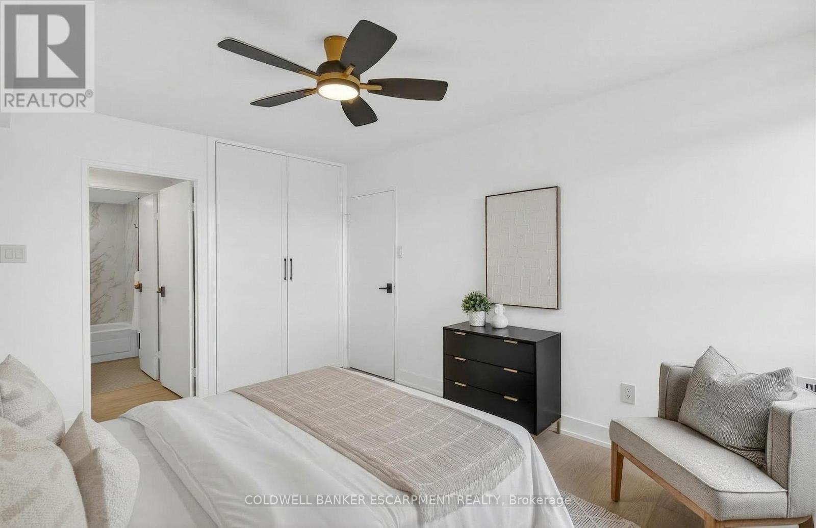 1314 - 50 Mississauga Valley Boulevard, Mississauga, Ontario  L5A 3S2 - Photo 23 - W12984822