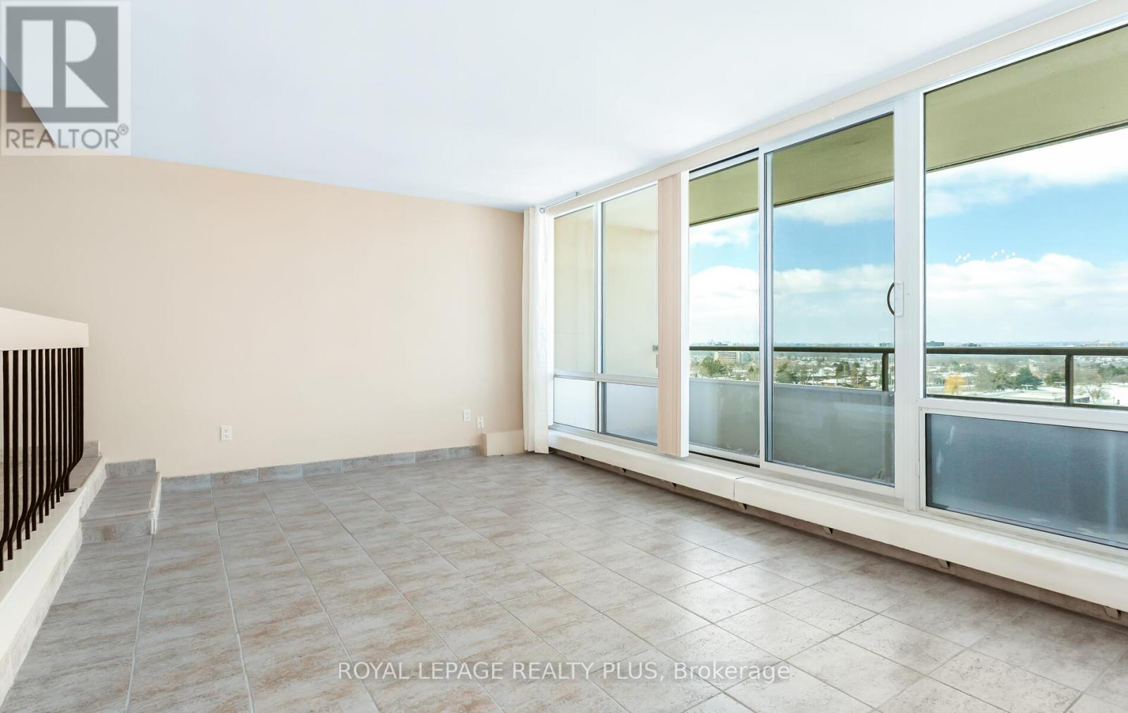 1004 - 1 Four Winds Drive, Toronto, Ontario  M3J 2T1 - Photo 11 - W12984850