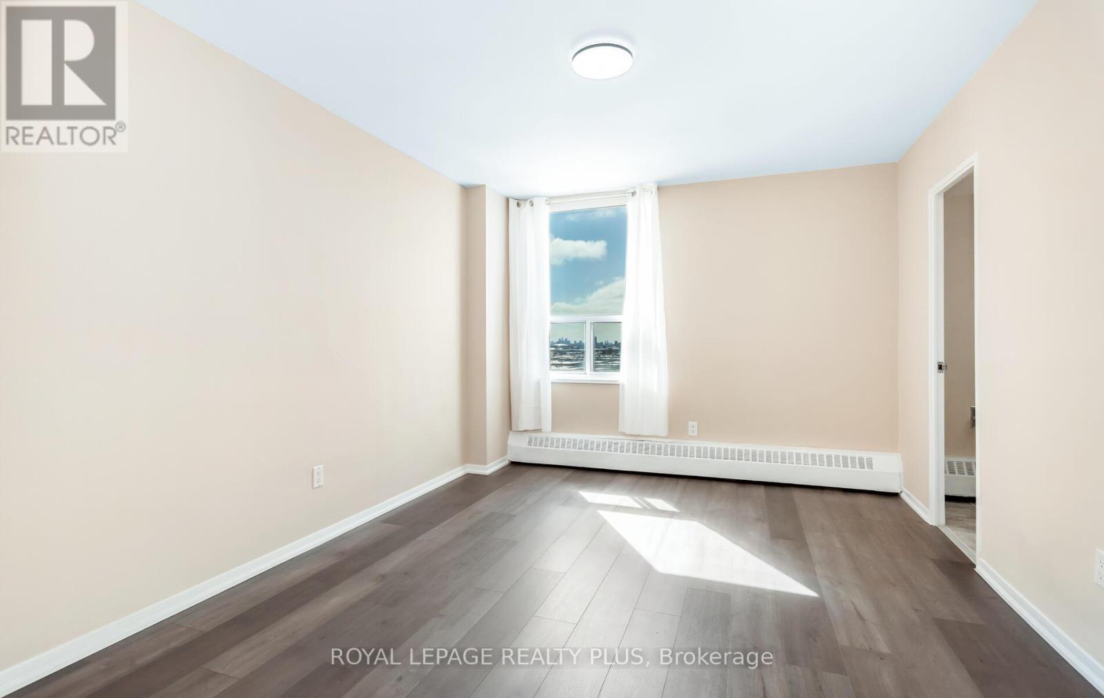 1004 - 1 Four Winds Drive, Toronto, Ontario  M3J 2T1 - Photo 17 - W12984850