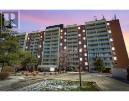 1004 - 1 FOUR WINDS DRIVE, Toronto, Ontario