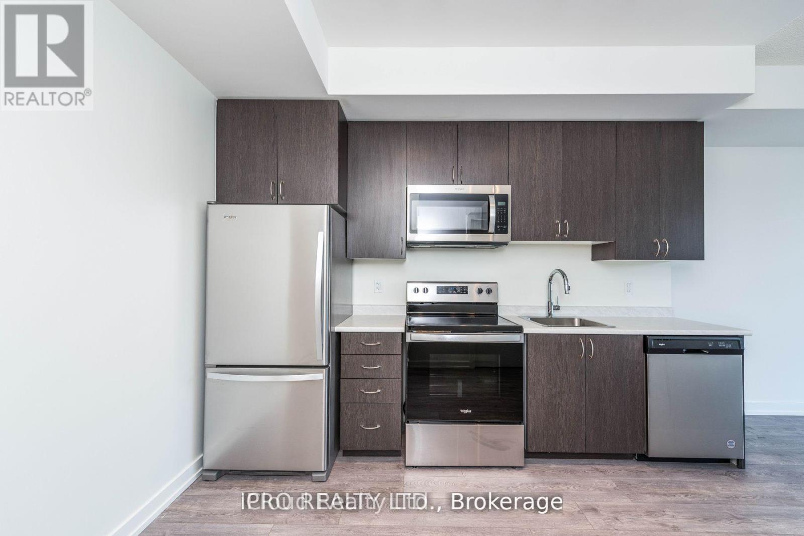 204 - 10 Wilby Crescent, Toronto, Ontario  M9N 1E5 - Photo 11 - W12984894