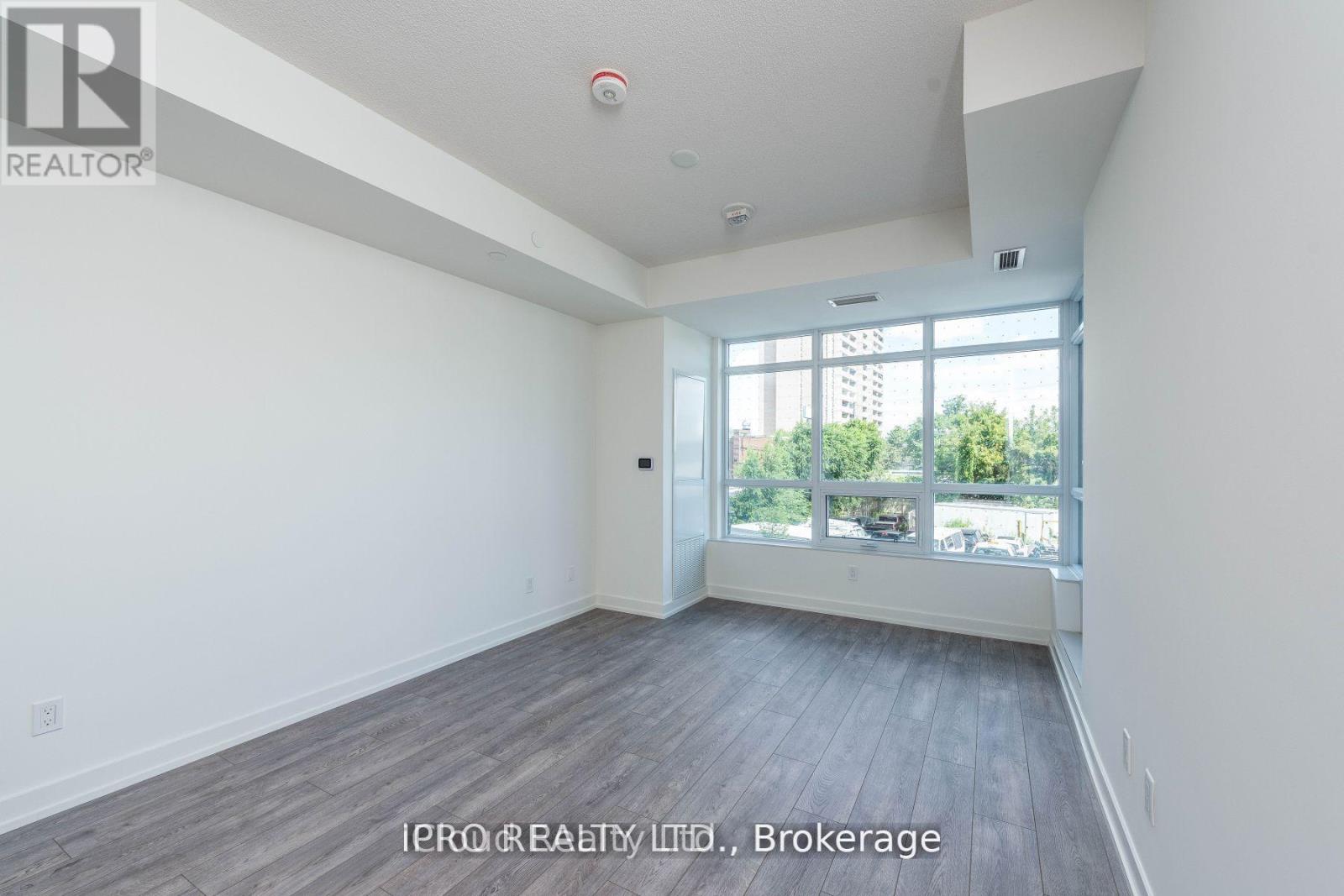 204 - 10 Wilby Crescent, Toronto, Ontario  M9N 1E5 - Photo 12 - W12984894