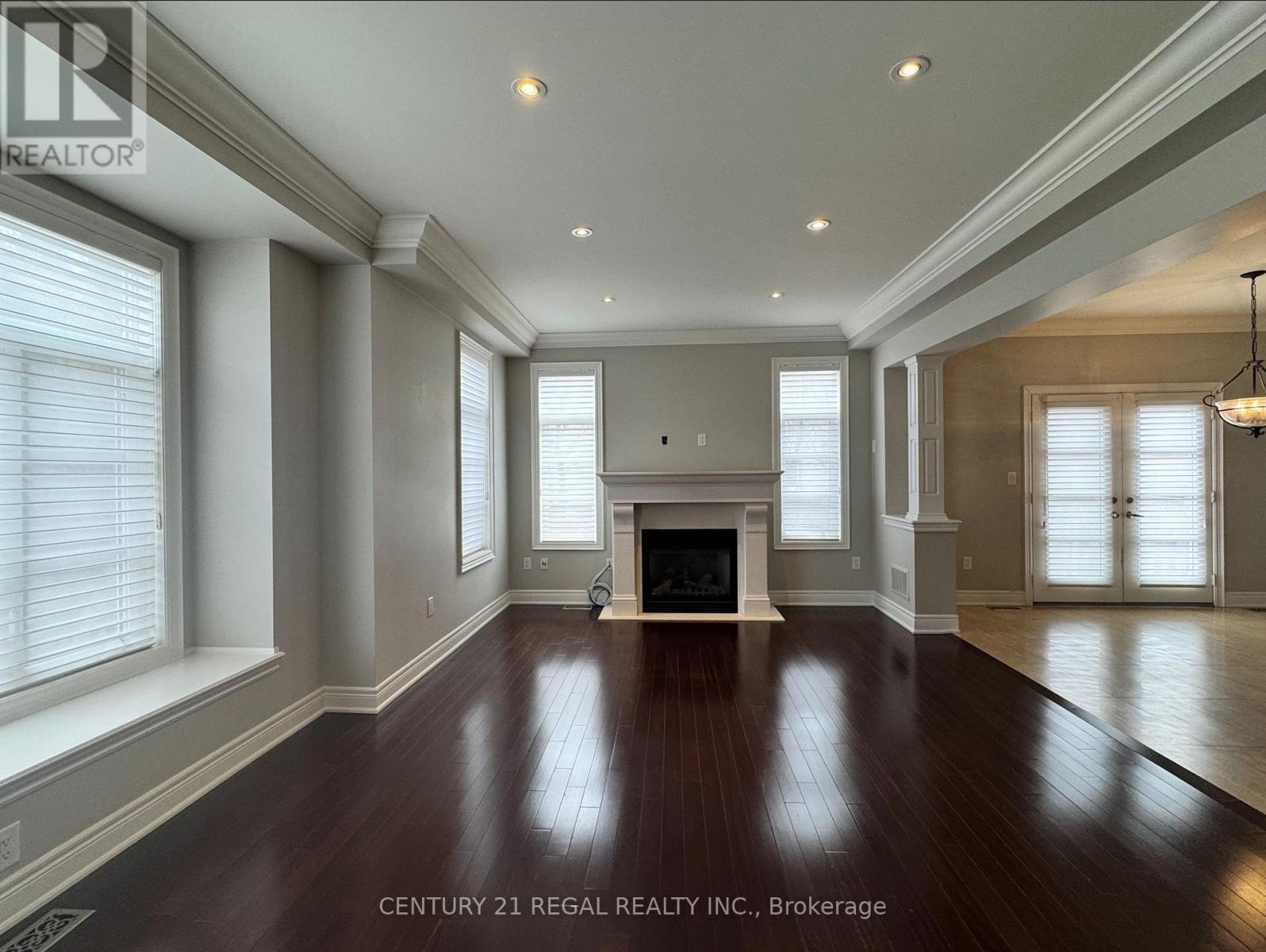 2294 Wuthering Heights Way, Oakville, Ontario  L6M 0E7 - Photo 5 - W12984898