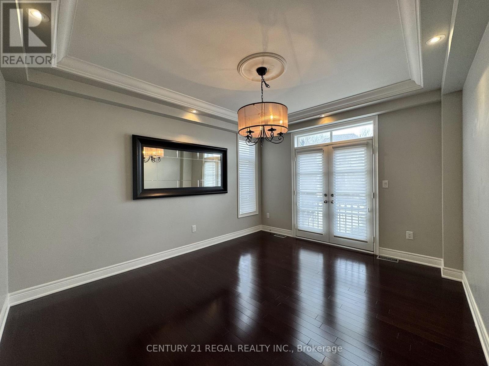 2294 Wuthering Heights Way, Oakville, Ontario  L6M 0E7 - Photo 7 - W12984898