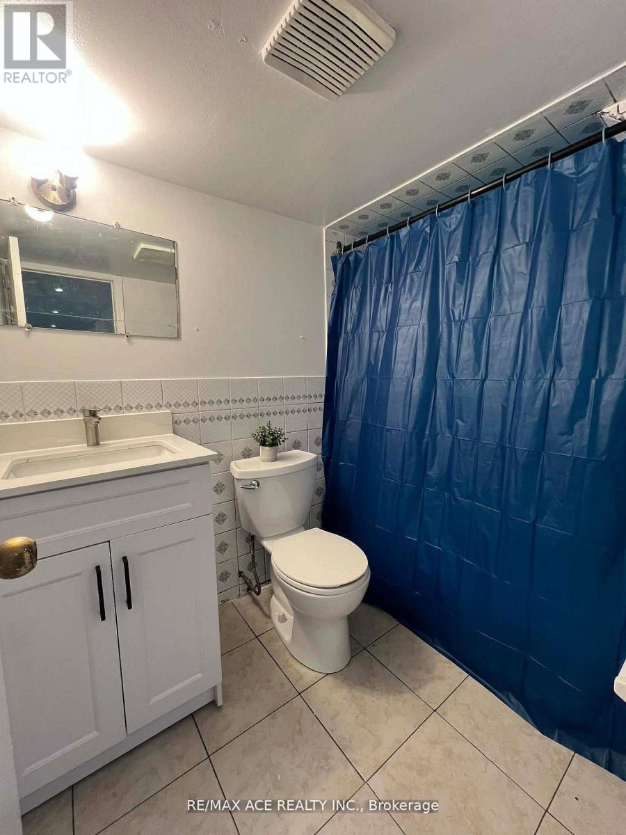 12 Mahoney Avenue, Toronto, Ontario  M6M 2H4 - Photo 19 - W12984900