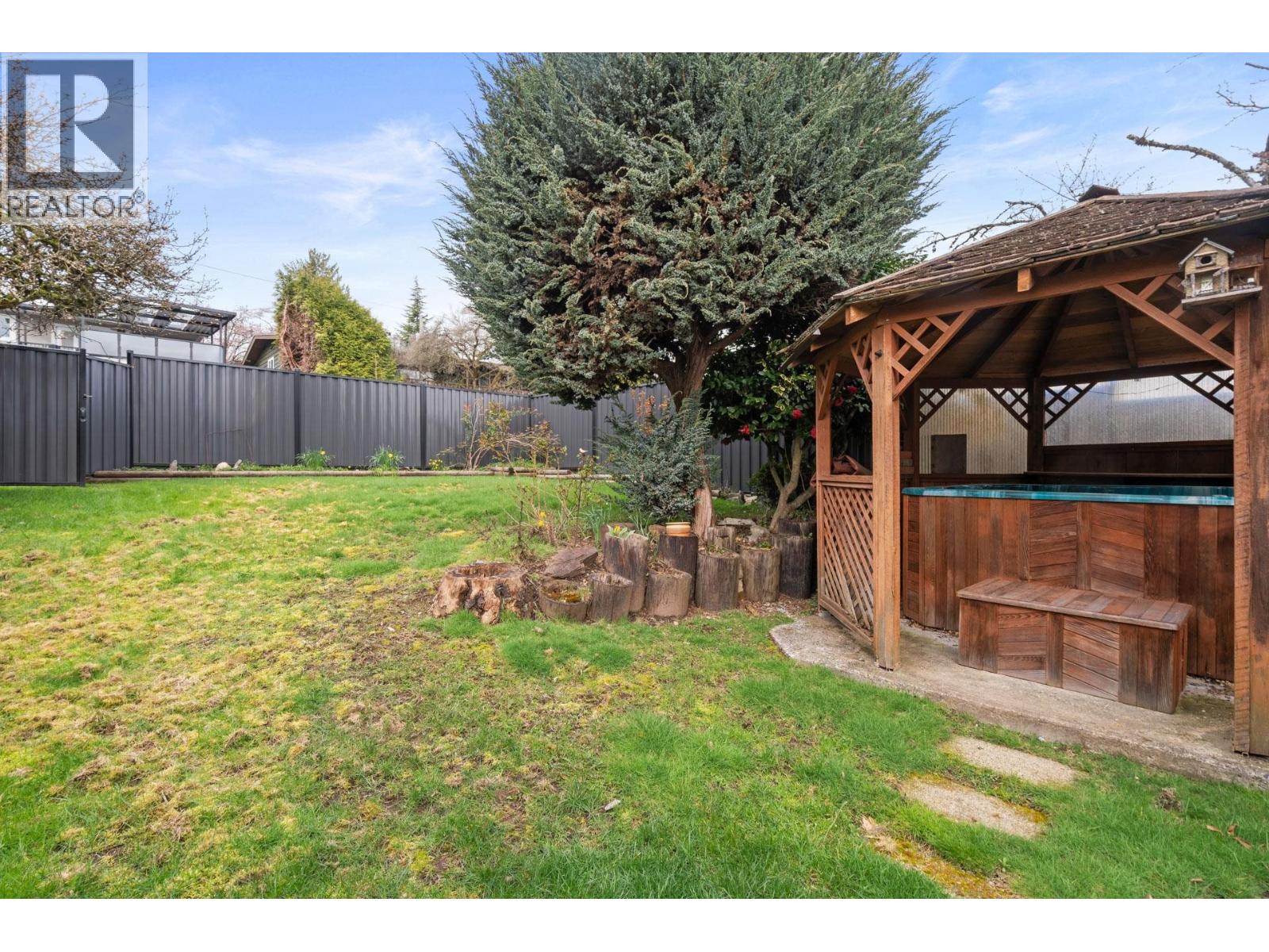 1743 Taralawn Court, Burnaby, British Columbia  V5B 3H4 - Photo 38 - R3100276