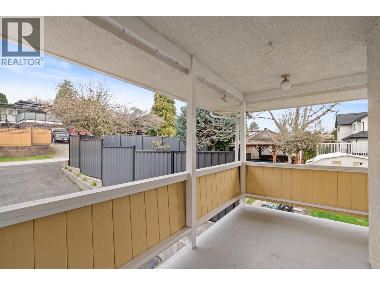 1743 Taralawn Court, Burnaby, British Columbia  V5B 3H4 - Photo 35 - R3100276