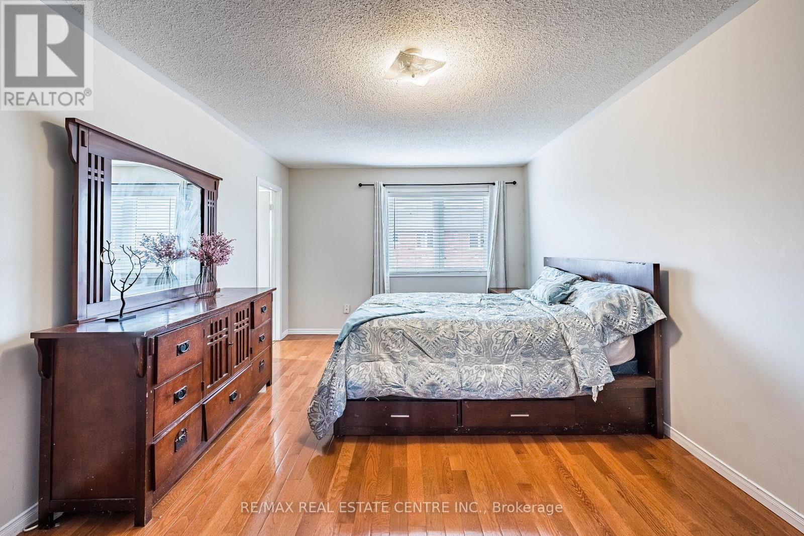 22 Tanasi Road, Brampton, Ontario  L6X 0K4 - Photo 14 - W12968884