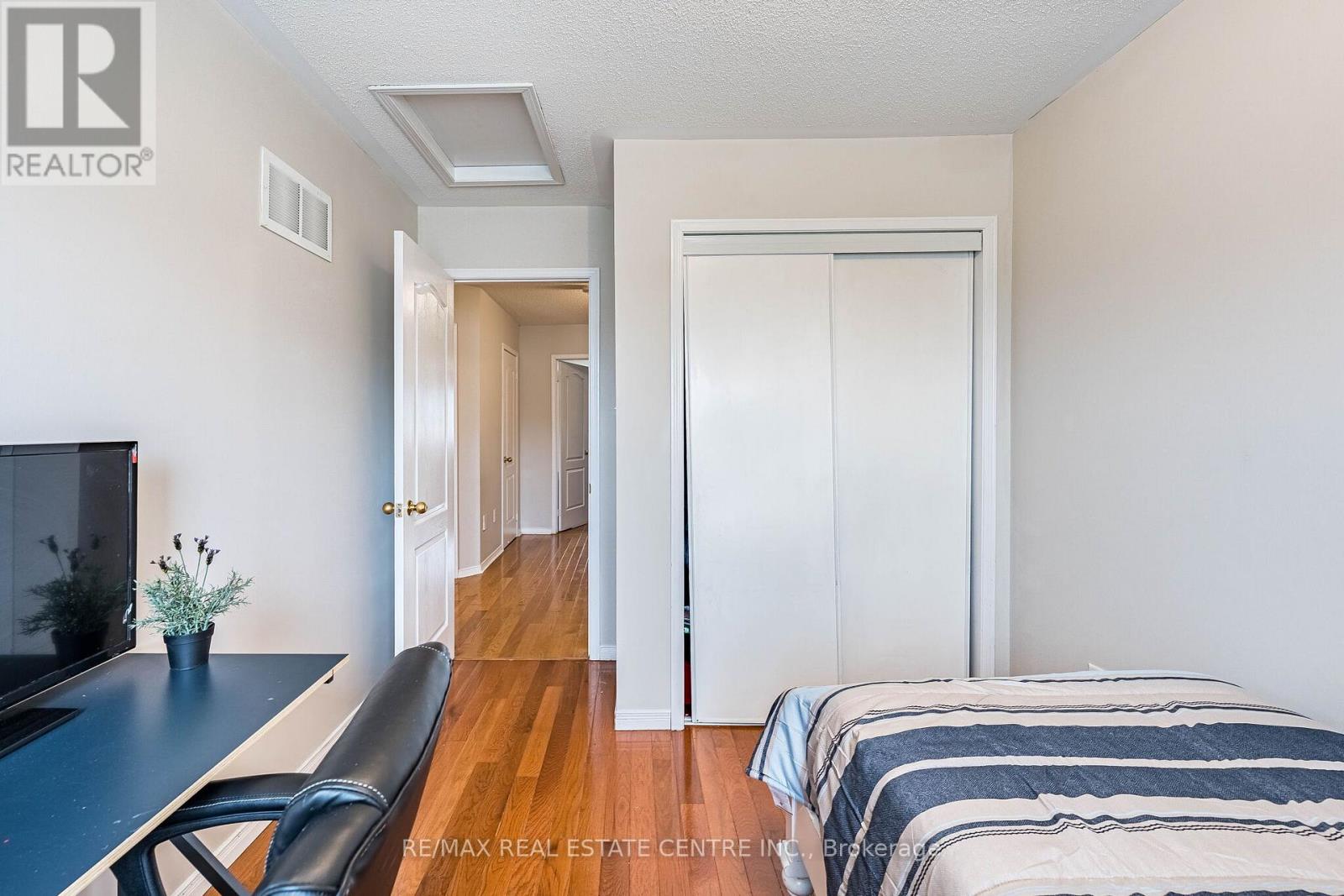 22 Tanasi Road, Brampton, Ontario  L6X 0K4 - Photo 23 - W12968884