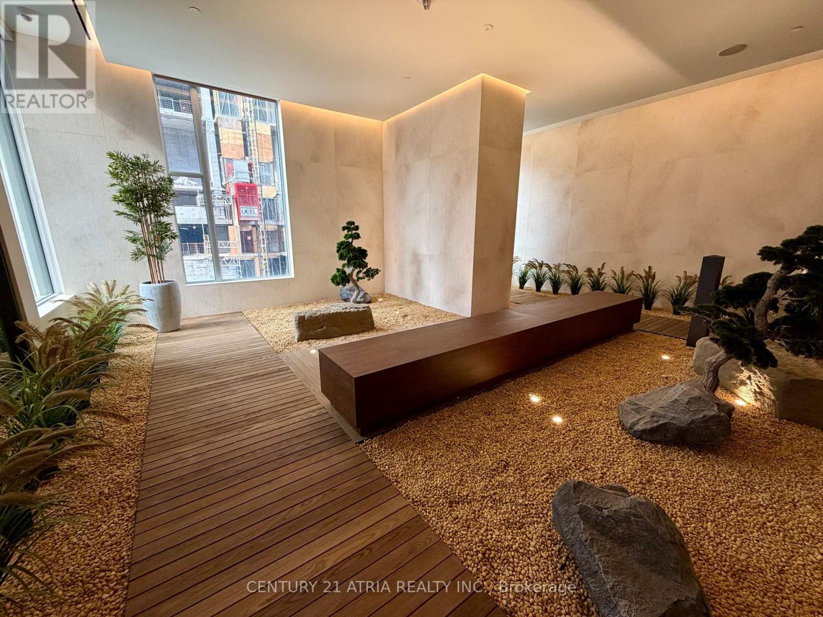 2401 - 11 Yorkville Avenue, Toronto, Ontario  M4W 0B7 - Photo 18 - C12931966