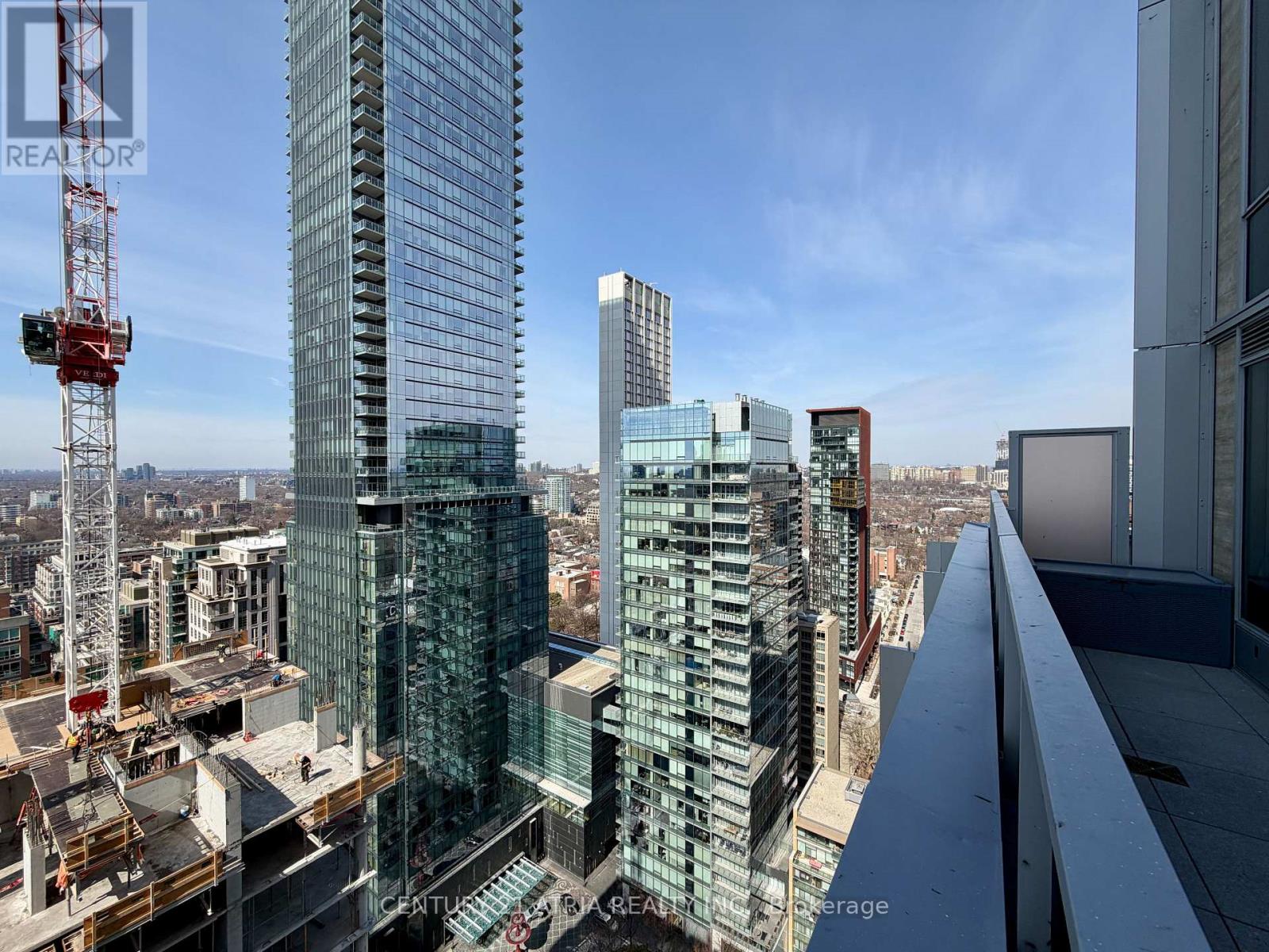 2401 - 11 Yorkville Avenue, Toronto, Ontario  M4W 0B7 - Photo 13 - C12931966