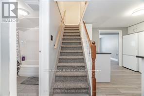 16 Royal Avenue, Hamilton, Ontario  L8S 2C2 - Photo 15 - X12984786