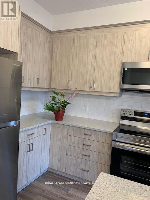 39 - 143 Elgin Street N, Cambridge, Ontario  N1R 5H6 - Photo 4 - X12984848