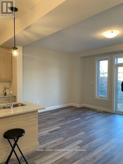 39 - 143 Elgin Street N, Cambridge, Ontario  N1R 5H6 - Photo 5 - X12984848