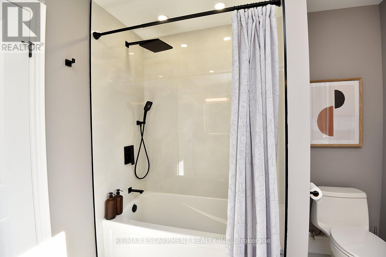 796 Highway 6, Haldimand, Ontario  N3W 1M8 - Photo 27 - X12984930