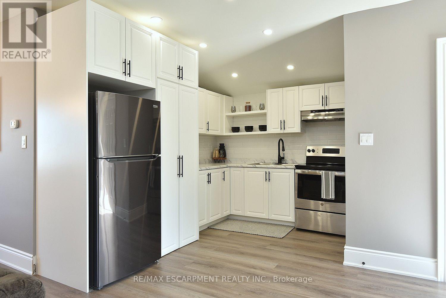 796 Highway 6, Haldimand, Ontario  N3W 1M8 - Photo 40 - X12984930