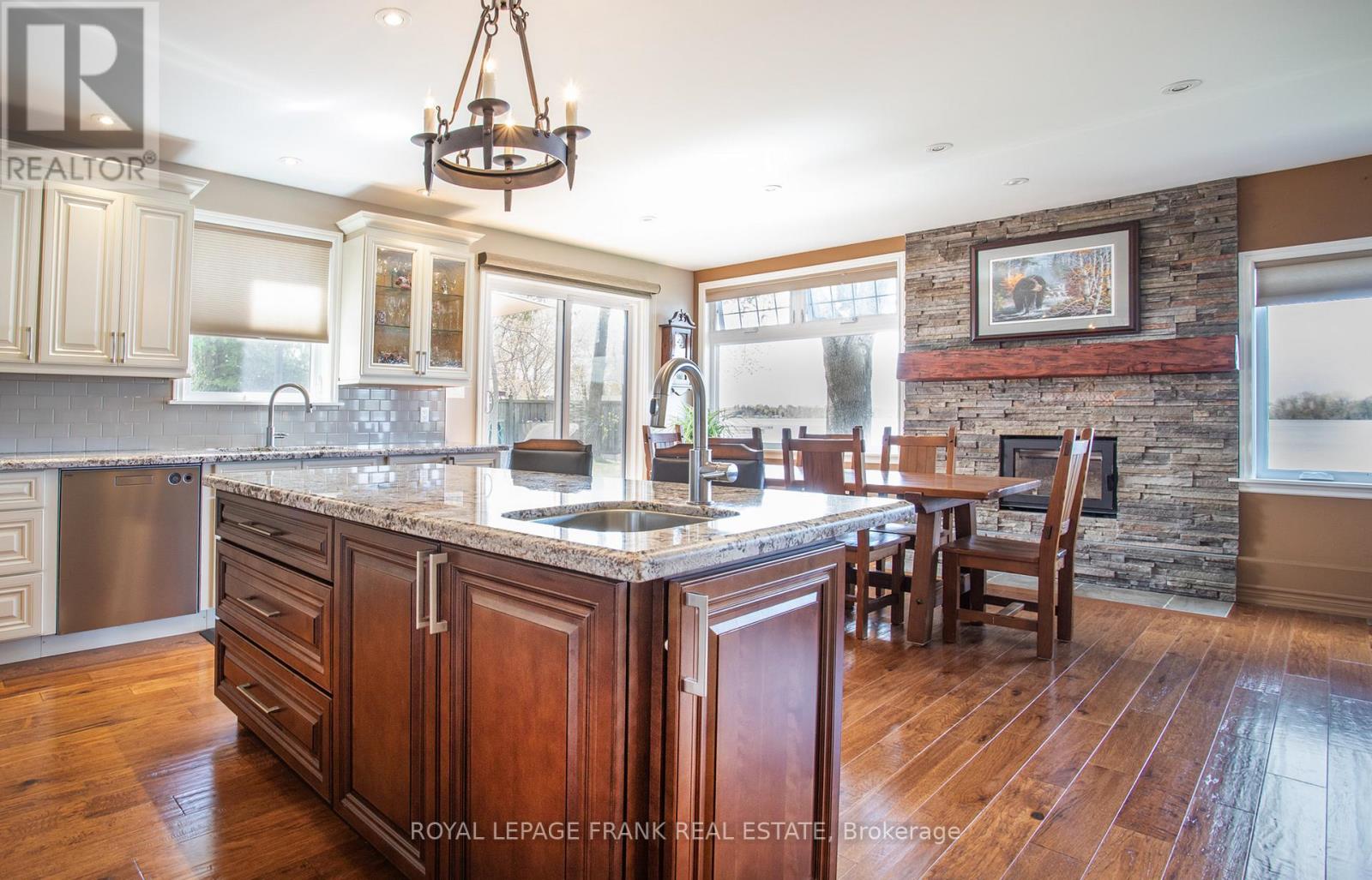 11 Edgewater Drive, Selwyn, Ontario  K0L 1T0 - Photo 23 - X12981888