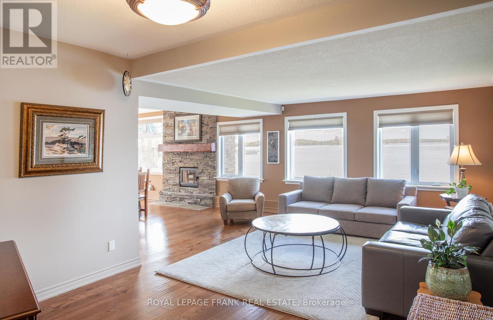 11 Edgewater Drive, Selwyn, Ontario  K0L 1T0 - Photo 13 - X12981888