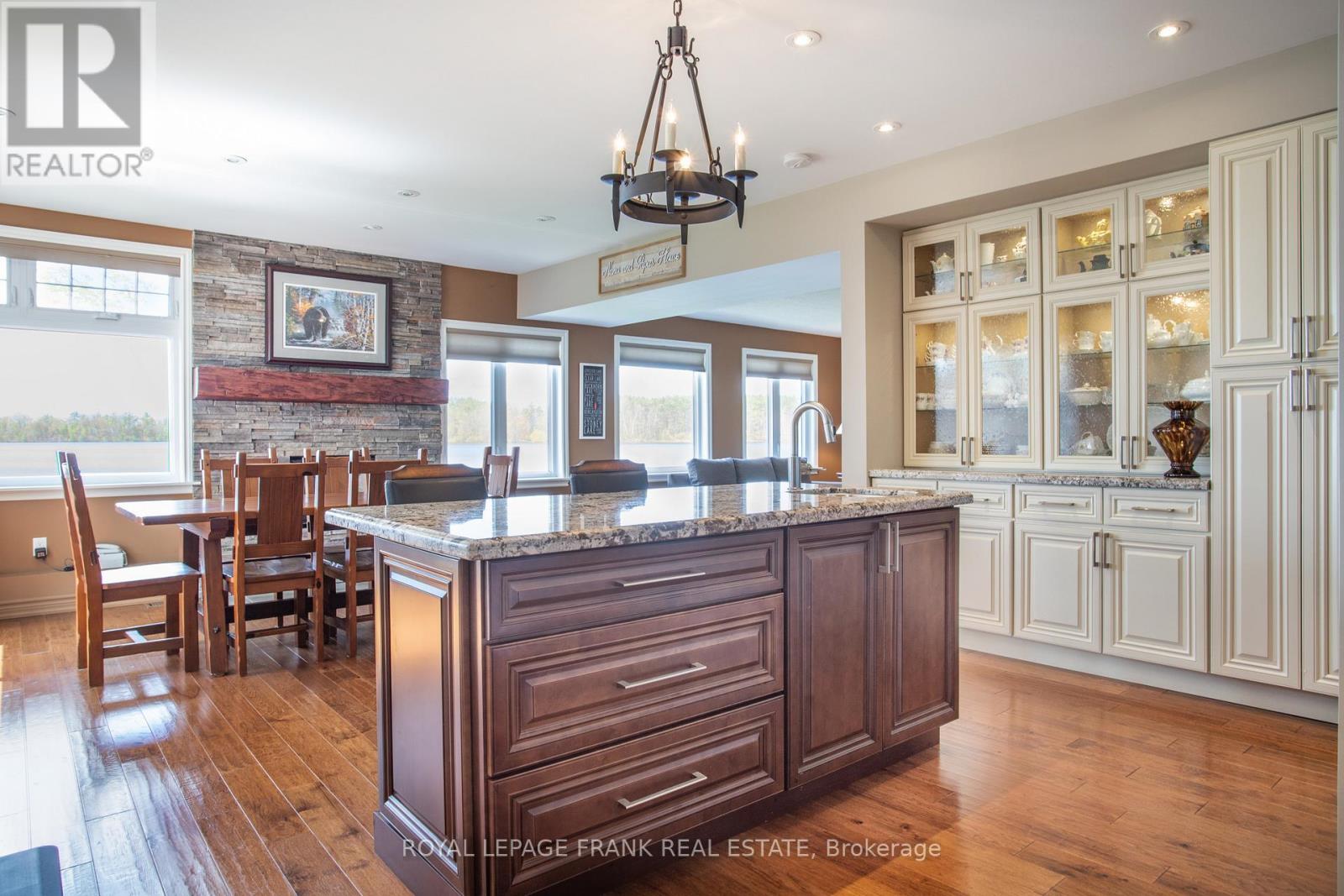 11 Edgewater Drive, Selwyn, Ontario  K0L 1T0 - Photo 22 - X12981888