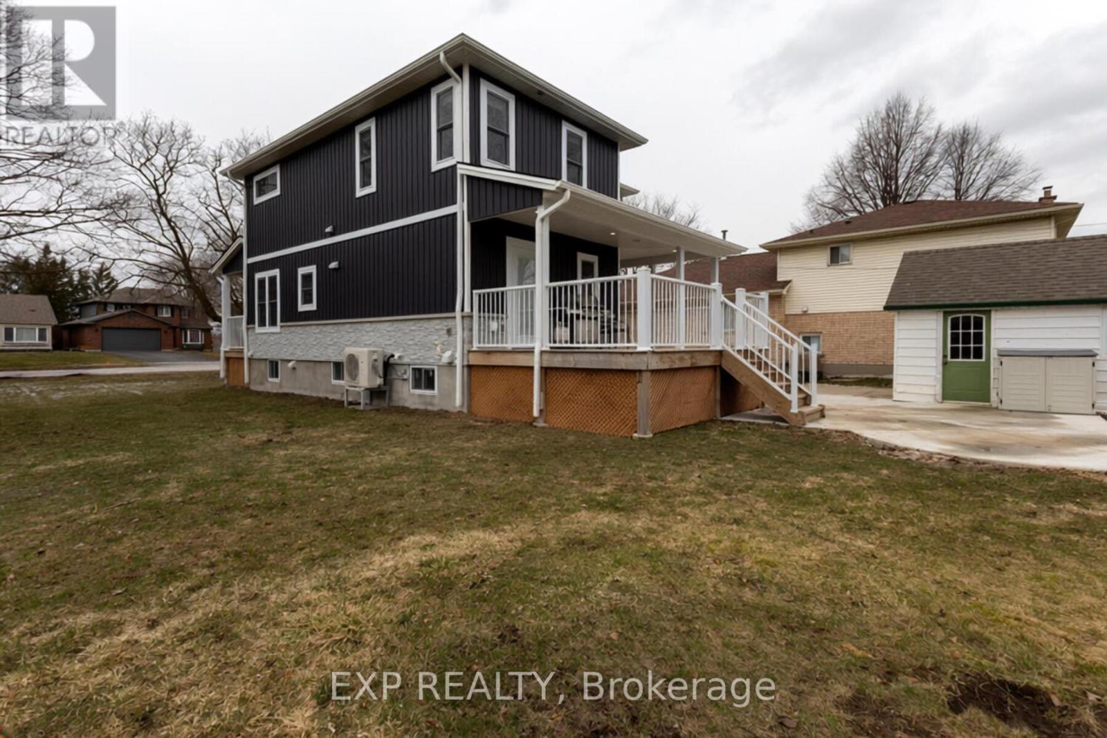 1038 Dearness Drive, London South, Ontario  N6E 1N7 - Photo 47 - X12901810