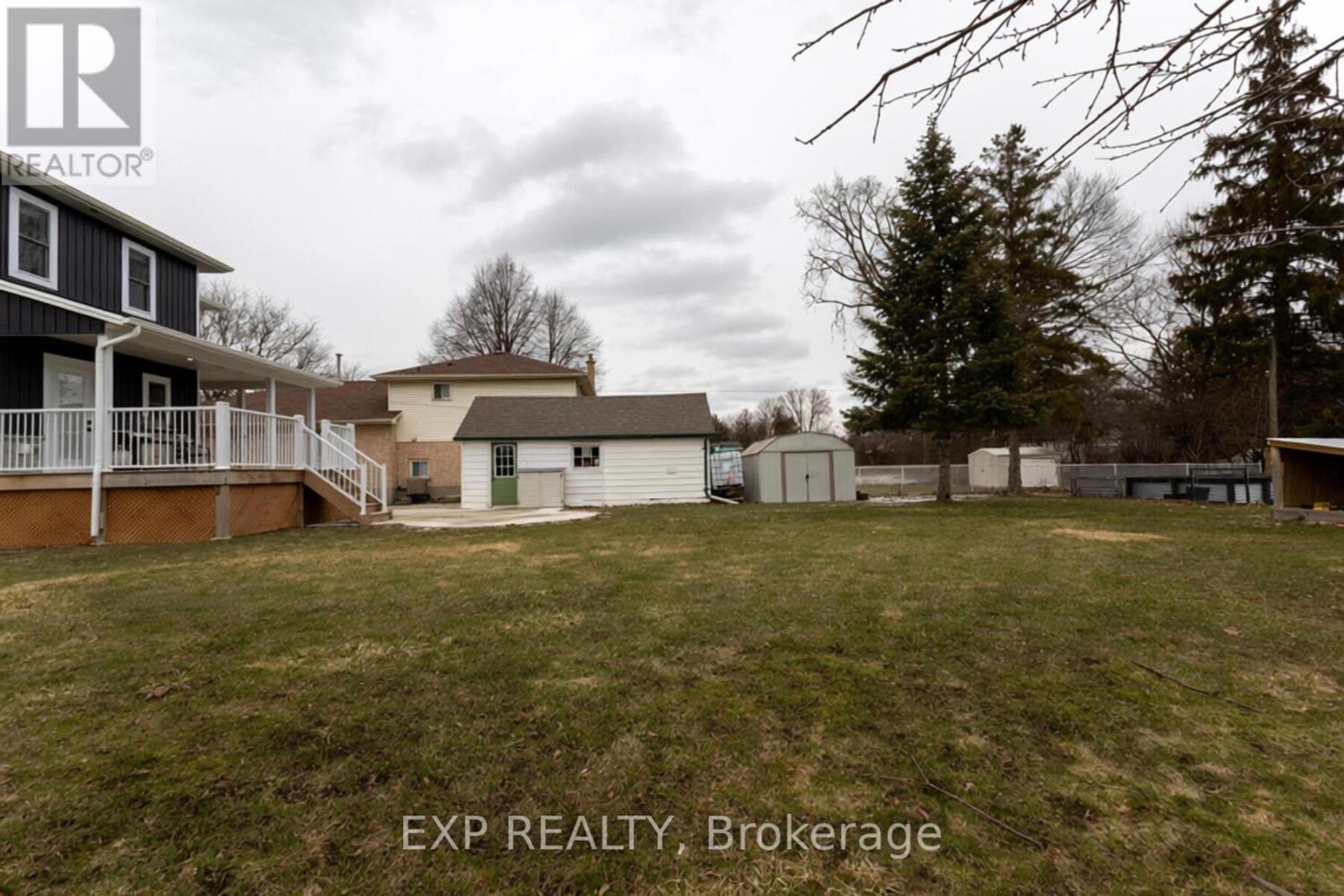 1038 Dearness Drive, London South, Ontario  N6E 1N7 - Photo 42 - X12901810
