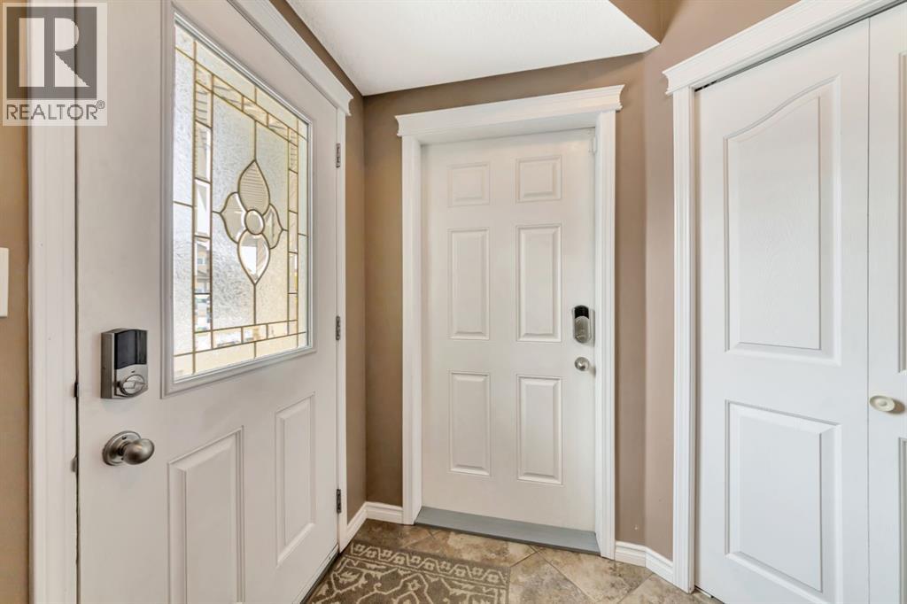 1701 52 Avenue, Lloydminster, Alberta  T9V 3K9 - Photo 4 - A2296129