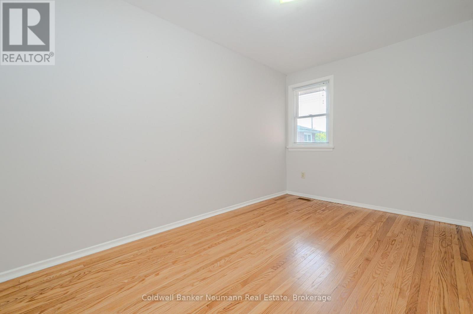 144 Princeton Drive, Hamilton, Ontario  L8T 1S8 - Photo 10 - X12984952