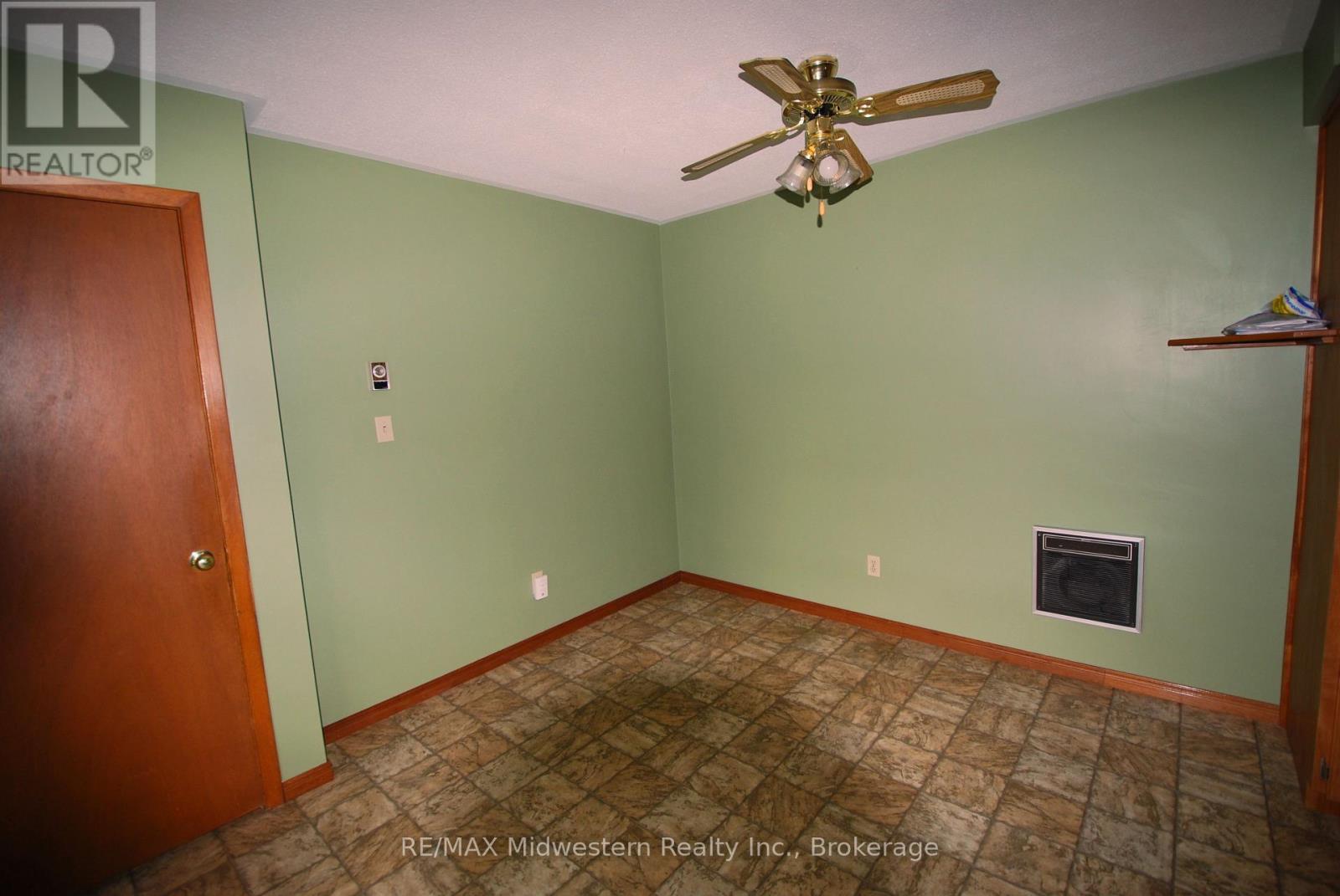 69 Louise Street, Minto, Ontario  N0G 1Z0 - Photo 8 - X12984978