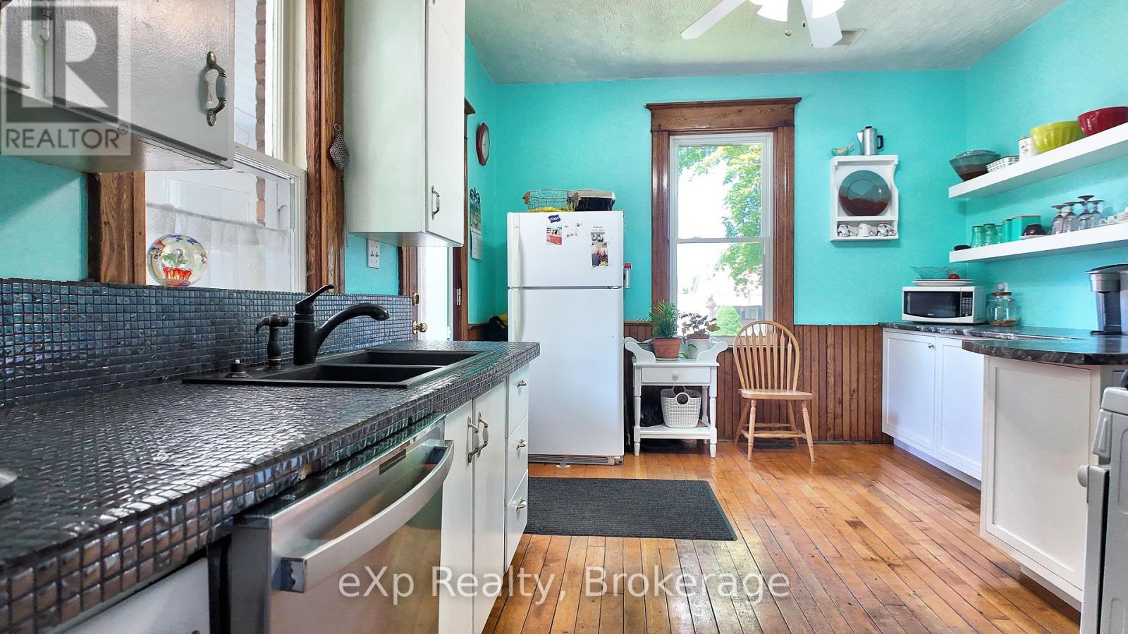 21 William Street N, Minto, Ontario  N0G 1M0 - Photo 8 - X12985128