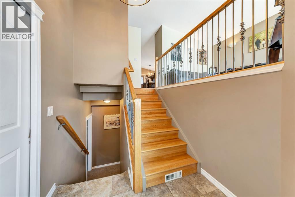 1701 52 Avenue, Lloydminster, Alberta  T9V 3K9 - Photo 3 - A2296129