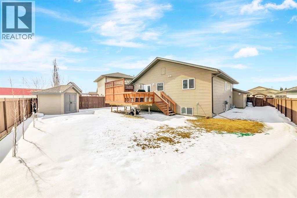 1701 52 Avenue, Lloydminster, Alberta  T9V 3K9 - Photo 39 - A2296129