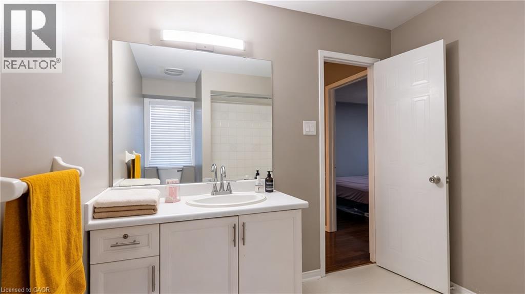 63 Wickstead Court Unit# 33, Brampton, Ontario  L6R 1N8 - Photo 6 - 40818671