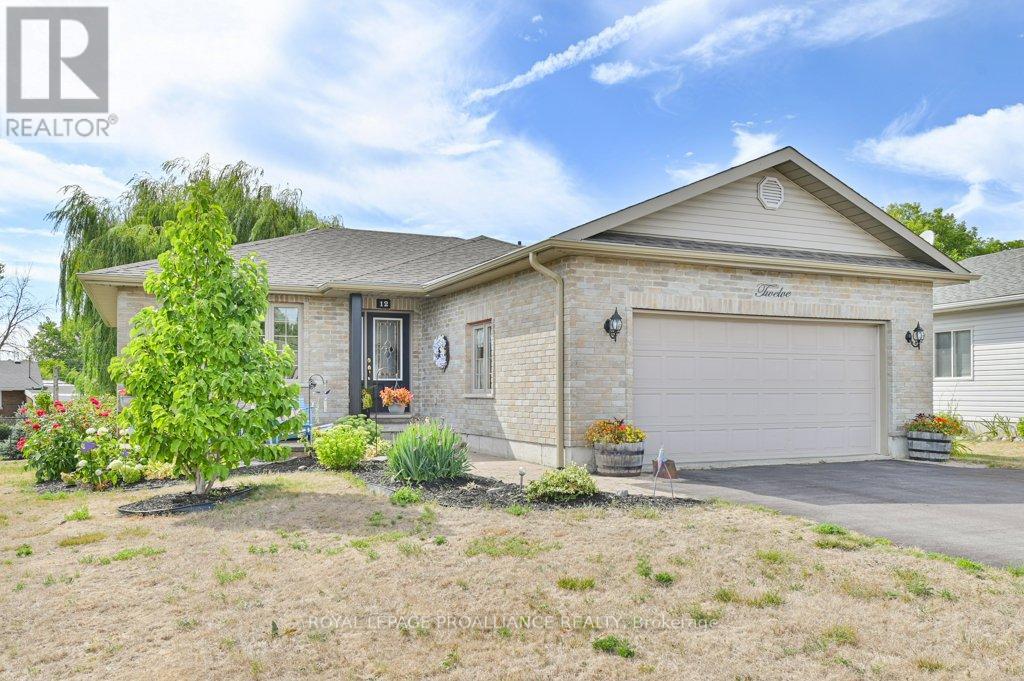 12 STONEGATE CRESCENT, Quinte West, Ontario