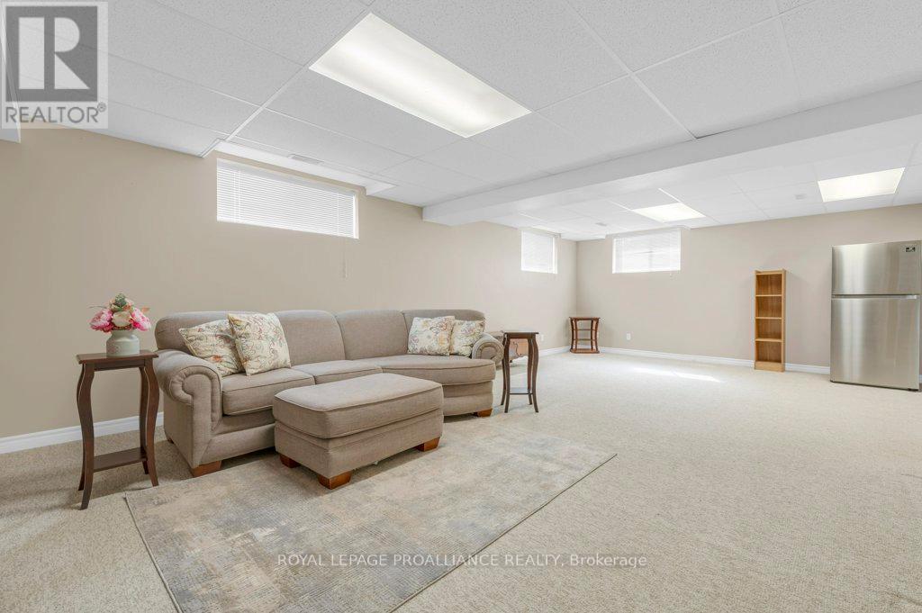 12 Stonegate Crescent, Quinte West, Ontario  K0K 2C0 - Photo 25 - X12984960