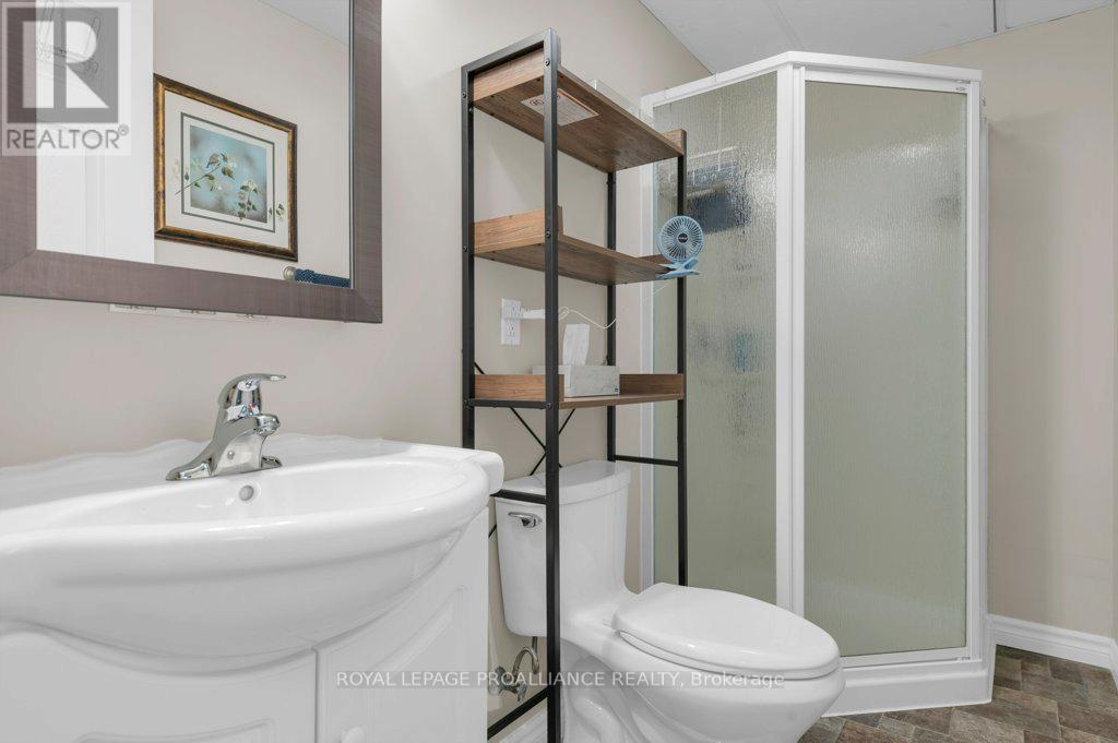 12 Stonegate Crescent, Quinte West, Ontario  K0K 2C0 - Photo 27 - X12984960