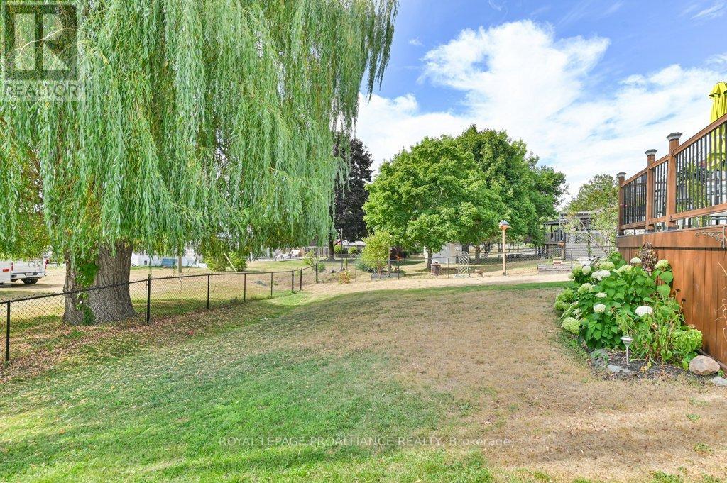 12 Stonegate Crescent, Quinte West, Ontario  K0K 2C0 - Photo 35 - X12984960