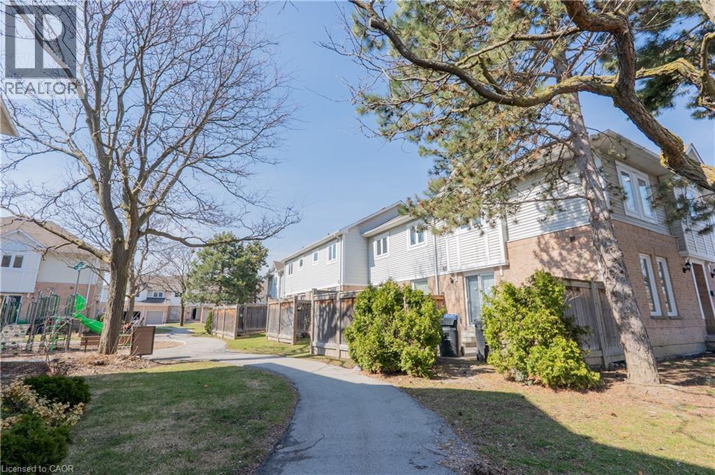 63 Wickstead Court Unit# 33, Brampton, Ontario  L6R 1N8 - Photo 39 - 40818671