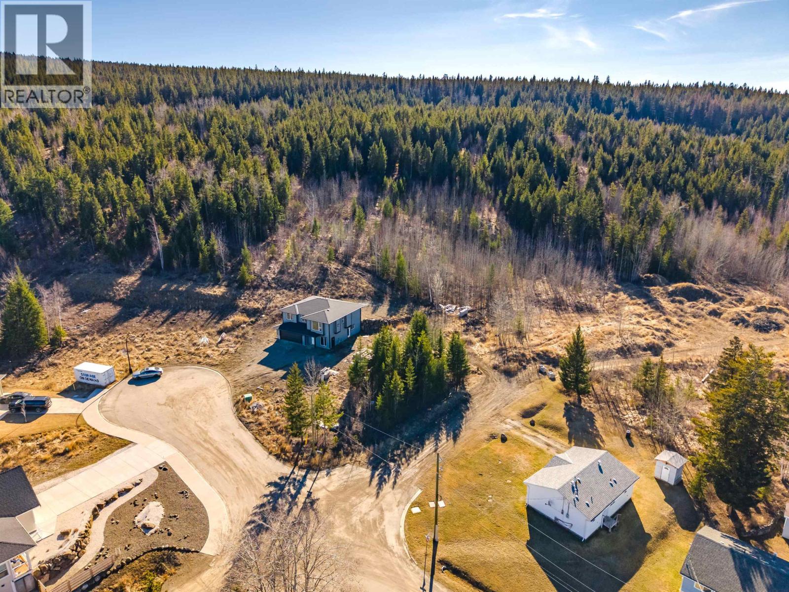 901 Spruce Place, 100 Mile House, British Columbia  V0K 2E0 - Photo 5 - R3106881