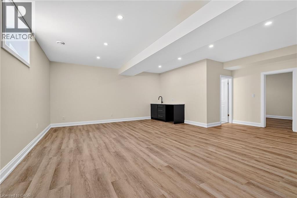 6192 Curlin Crescent, Niagara Falls, Ontario  L2H 3W6 - Photo 33 - 40819799