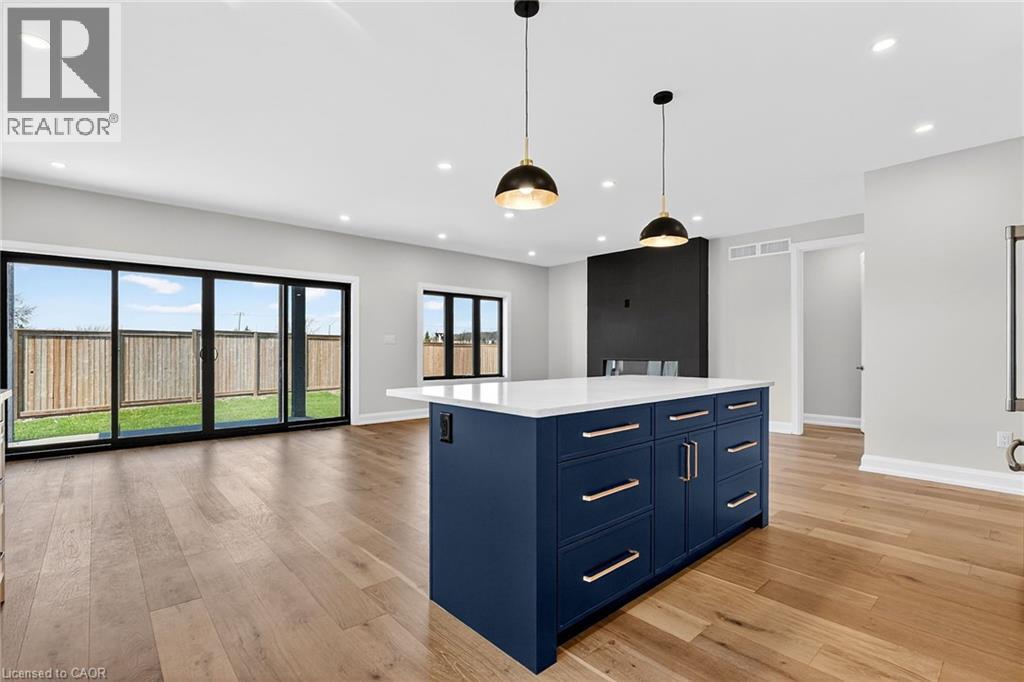 6192 Curlin Crescent, Niagara Falls, Ontario  L2H 3W6 - Photo 15 - 40819799