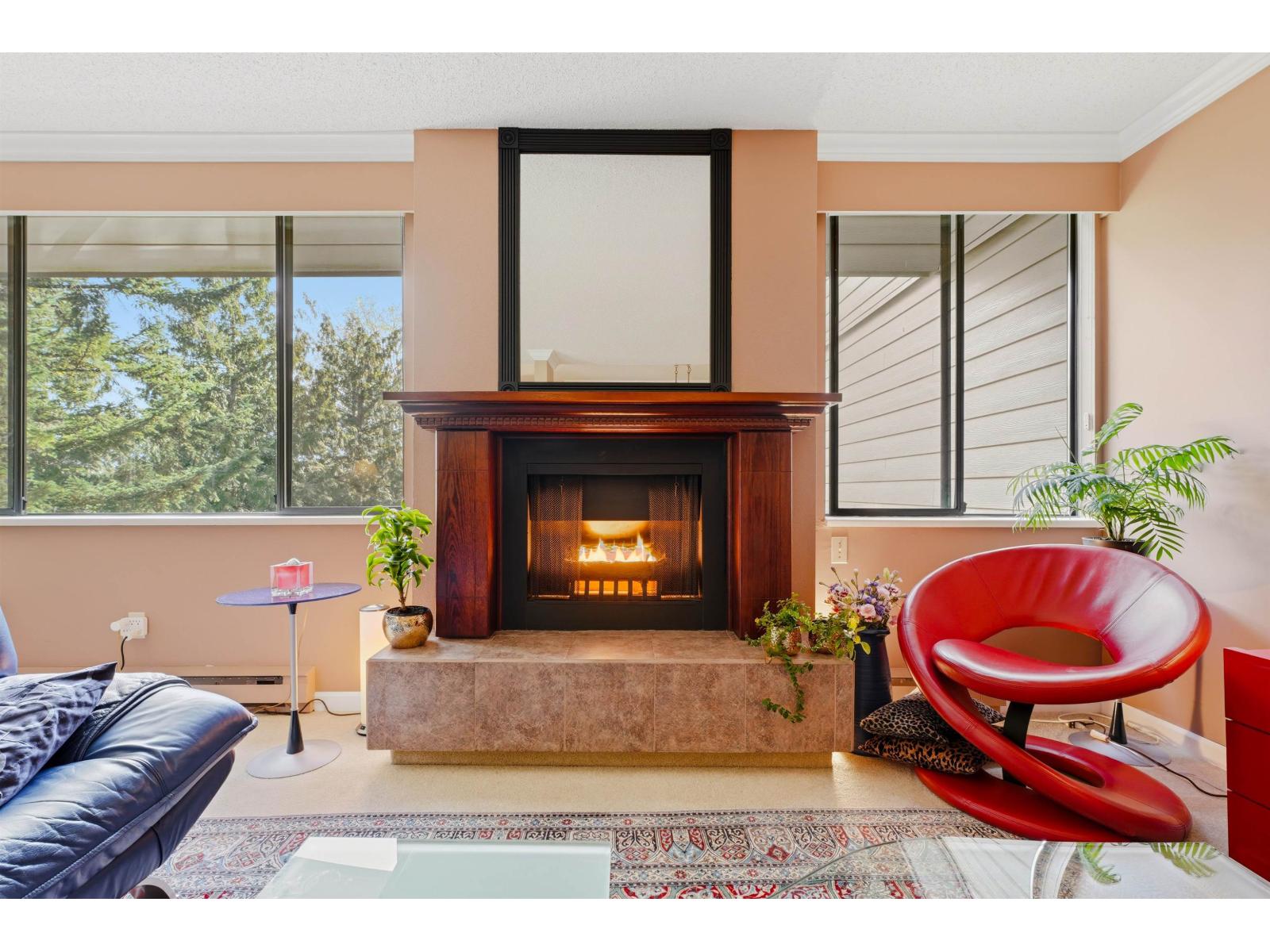 211 15282 19th Avenue, Surrey, British Columbia  V4A 1X6 - Photo 5 - R3109670