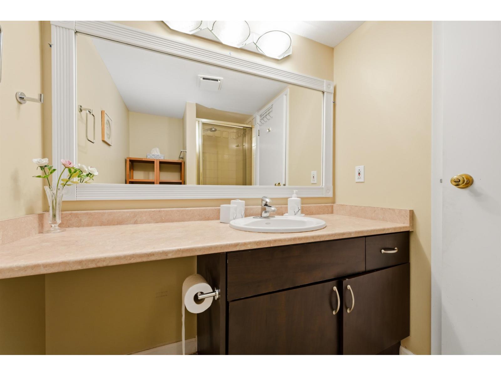 211 15282 19th Avenue, Surrey, British Columbia  V4A 1X6 - Photo 15 - R3109670