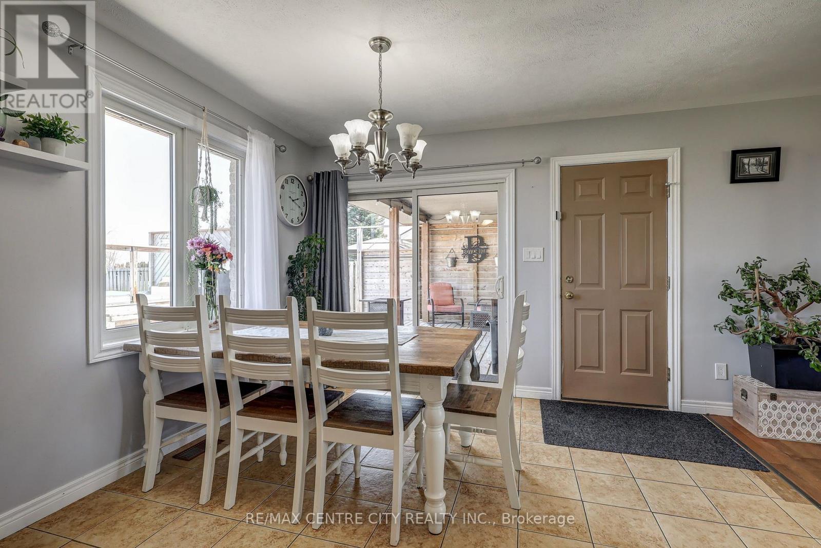 11680 Springfield Road Springfield Road, Malahide, Ontario  N0L 2J0 - Photo 11 - X12984972