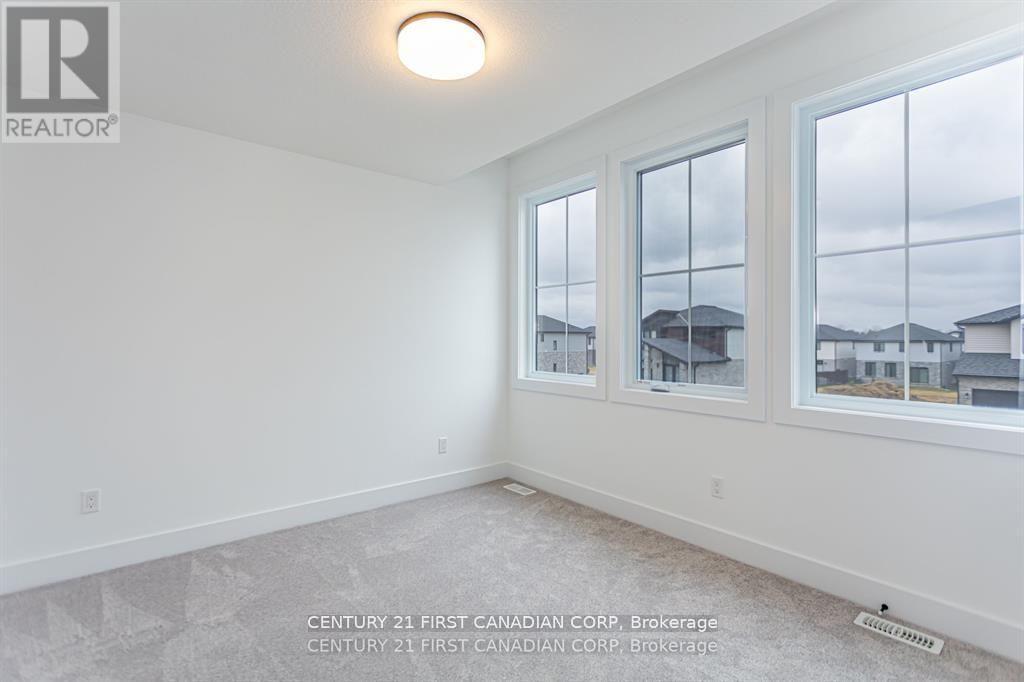 3883 Big Leaf Trail, London South, Ontario  N6P 0J9 - Photo 31 - X12985044