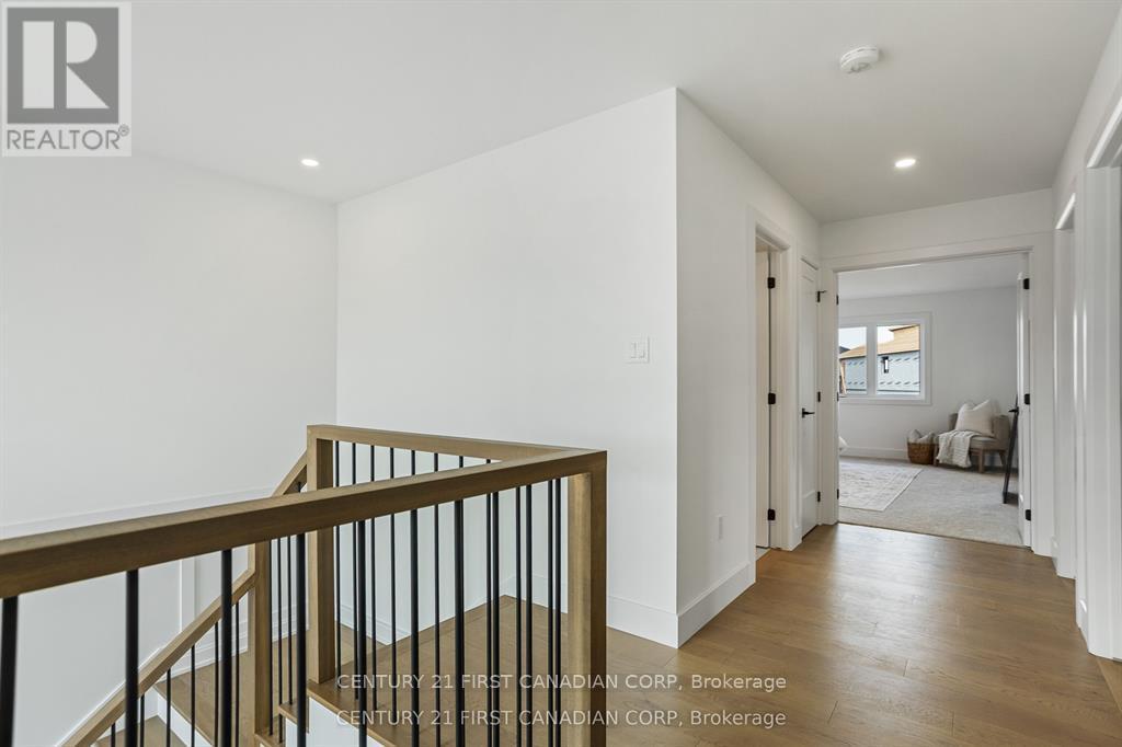 Lot 104 Darwin Crescent, London South, Ontario  N6P 0J6 - Photo 16 - X12985054