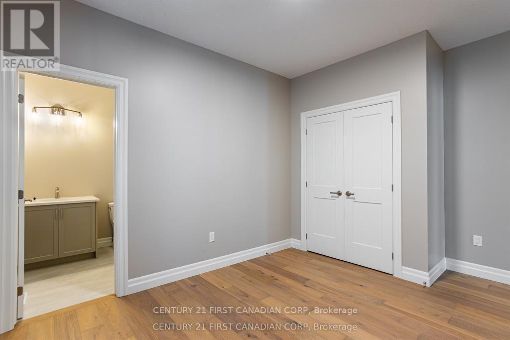 Lot 105 Darwin Crescent, London South, Ontario  N6P 0J6 - Photo 28 - X12985080