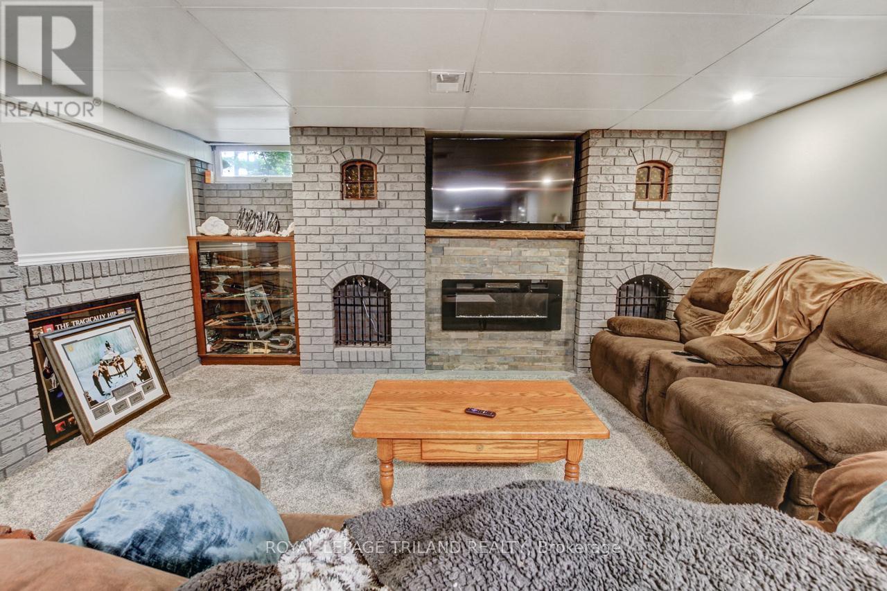 9460 Currie Road, Dutton/dunwich, Ontario  N0L 2M0 - Photo 25 - X12985154