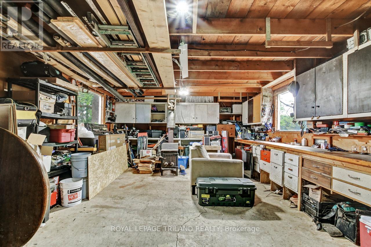 9460 Currie Road, Dutton/dunwich, Ontario  N0L 2M0 - Photo 48 - X12985154